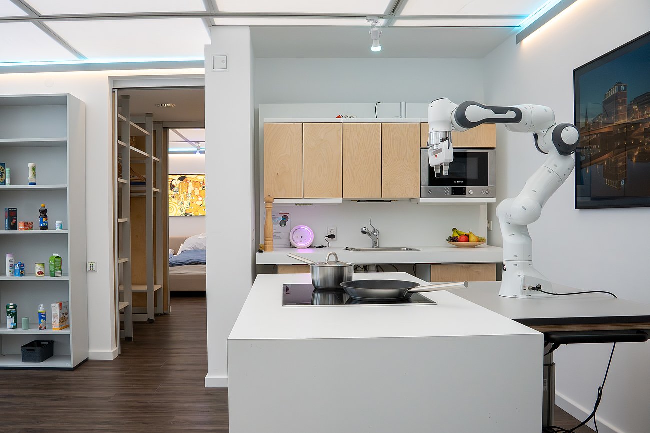 The living environment in the Bremen Ambient Assisted Living Lab (BAALL) of the DFKI research department Cyber-Physical Systems is equipped with intelligent, networked technologies. 